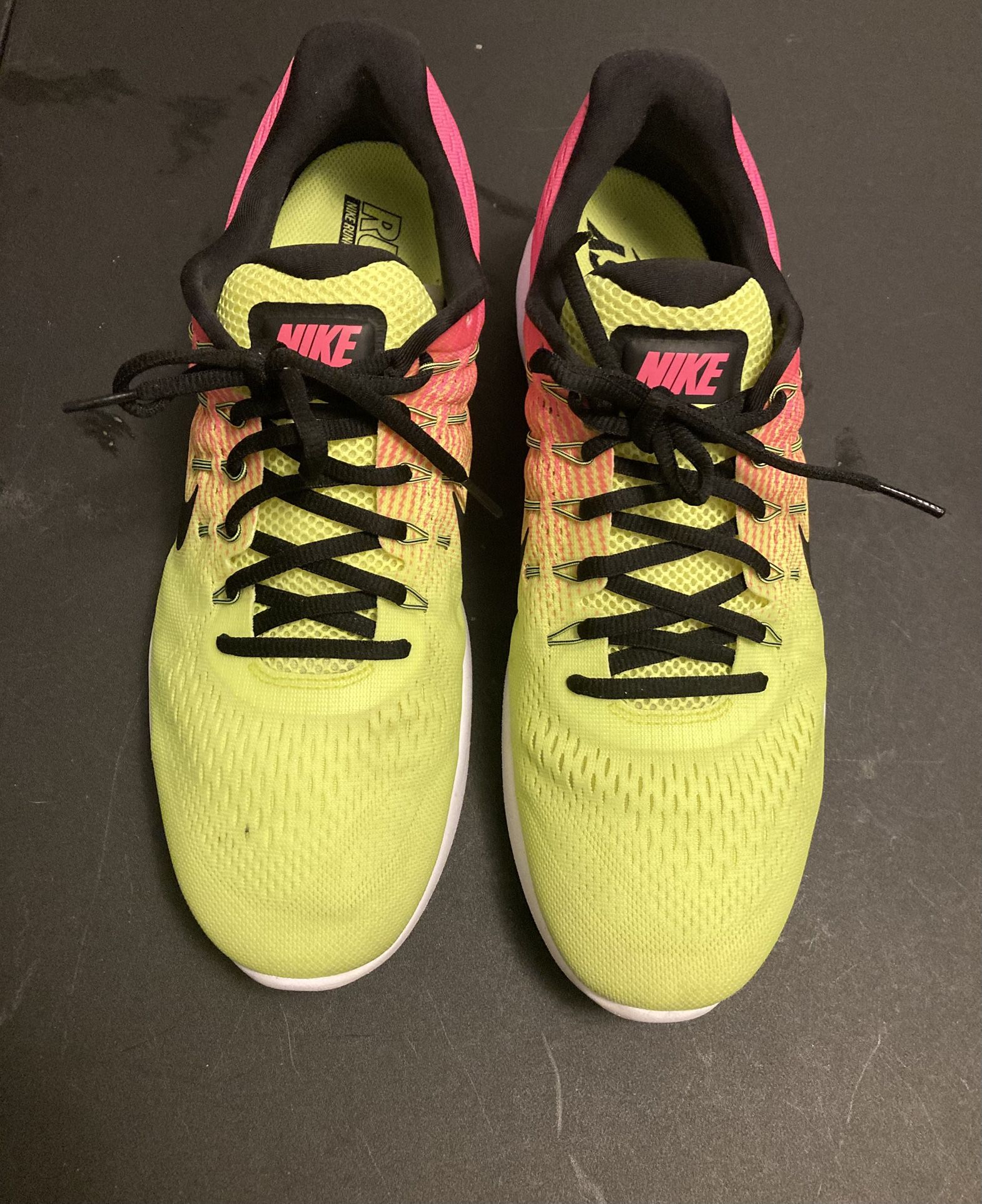 LIKE NEW MEN'S NIKE LUNARGLIDE 8 RUNNING SNEAKERS SIZE 12 ONLY WORN TWICE VERY COMFORTABLE SNEAKERS $40.00