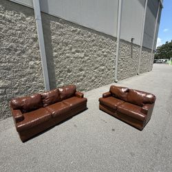 Free Delivery La-Z-Boy Couch set 