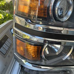 14-15 Chevy Silverado LTZ projector Headlights 