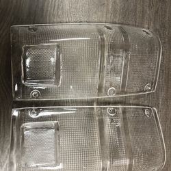 84-88 Toyota Pickup Tail Lenses
