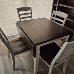 Cafe TABLE AND CHAIRS