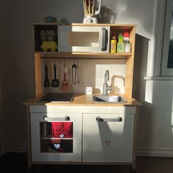 IKEA Kids Play Kitchen + Accessories – Great Condition