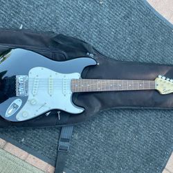 Mini Fender Squire