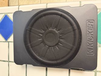 Kicker Subwoofer - Under seat