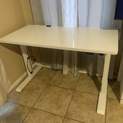 Electric Adjustable Desk