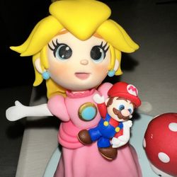 Fondant Princess Peach Super Mario Cake Topper