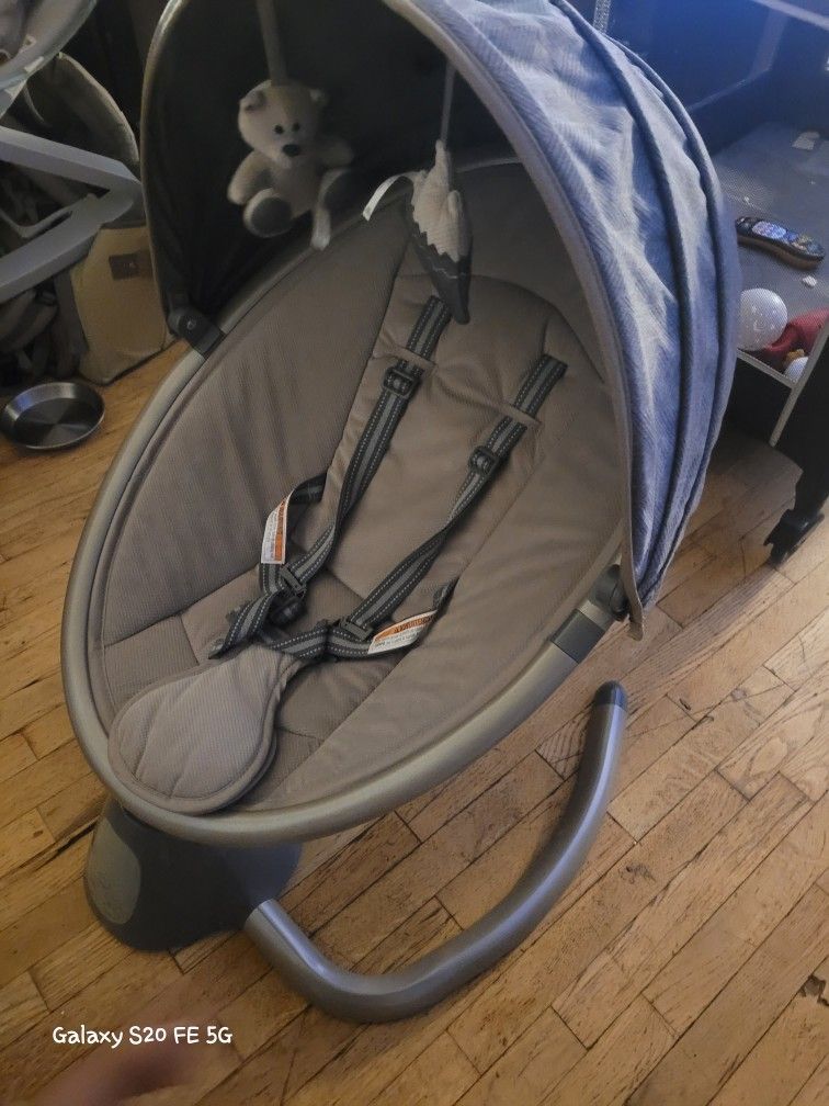 Baby Swing/ Rocker 