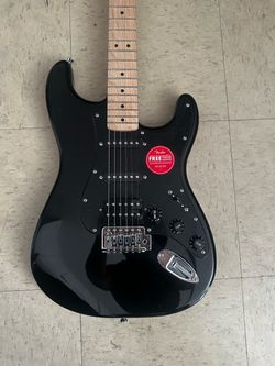 Squier by Fender Stratocaster Electric Guitar