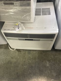 ac 24000 btu unit is 220 volt