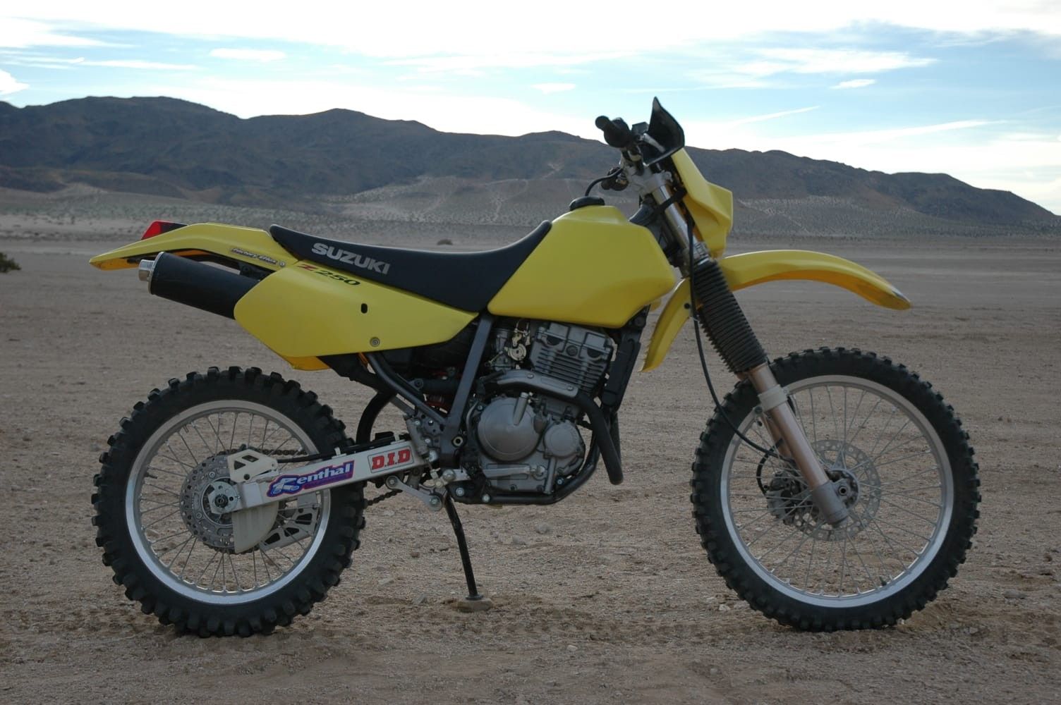 2001 Suzuki DRZ250 Beautiful Green Sticker!