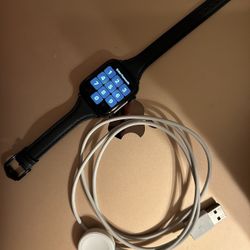 Apple Watch Series 5 With Charger