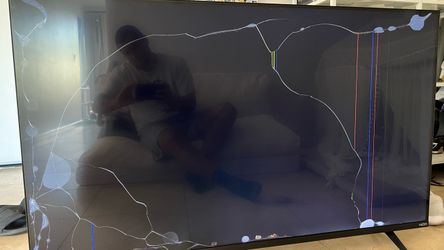 55” Cracked Screen Vizio TV