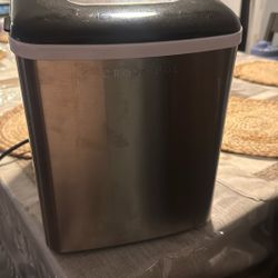 Ice Machine Maker