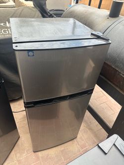 Insignia 2 door mini fridge