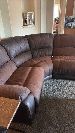 Sectional couch six pieces free