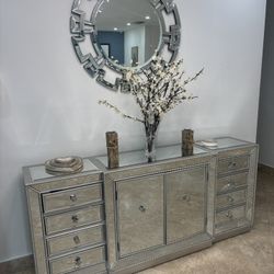 Elegant Mirror Entryway Cabinet With Drawers. 