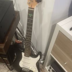 Fender Squier + Tuning Device