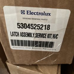 Frigidaire Dishwasher - Latch assy