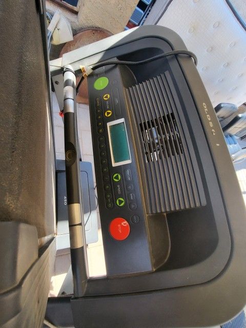 Golds Gym Treadmill 