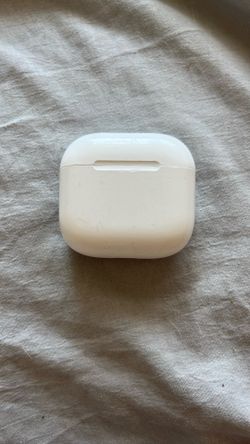AirPod 4s Used