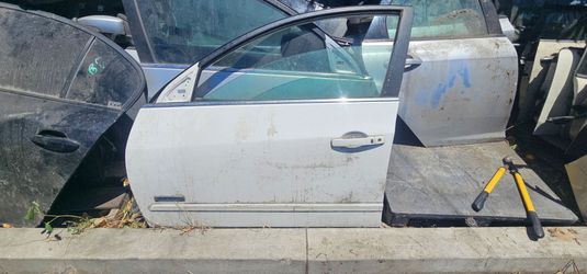 2008 Nissan Altima driver side door
