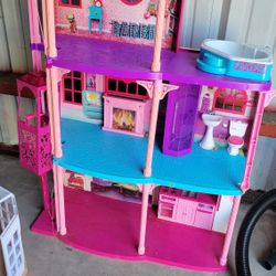 Barbie House And More