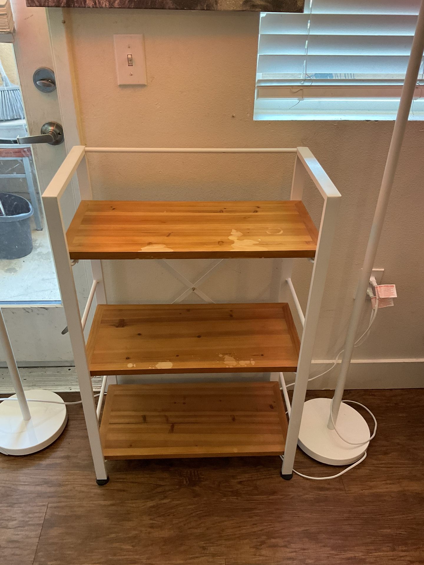 White Shelf