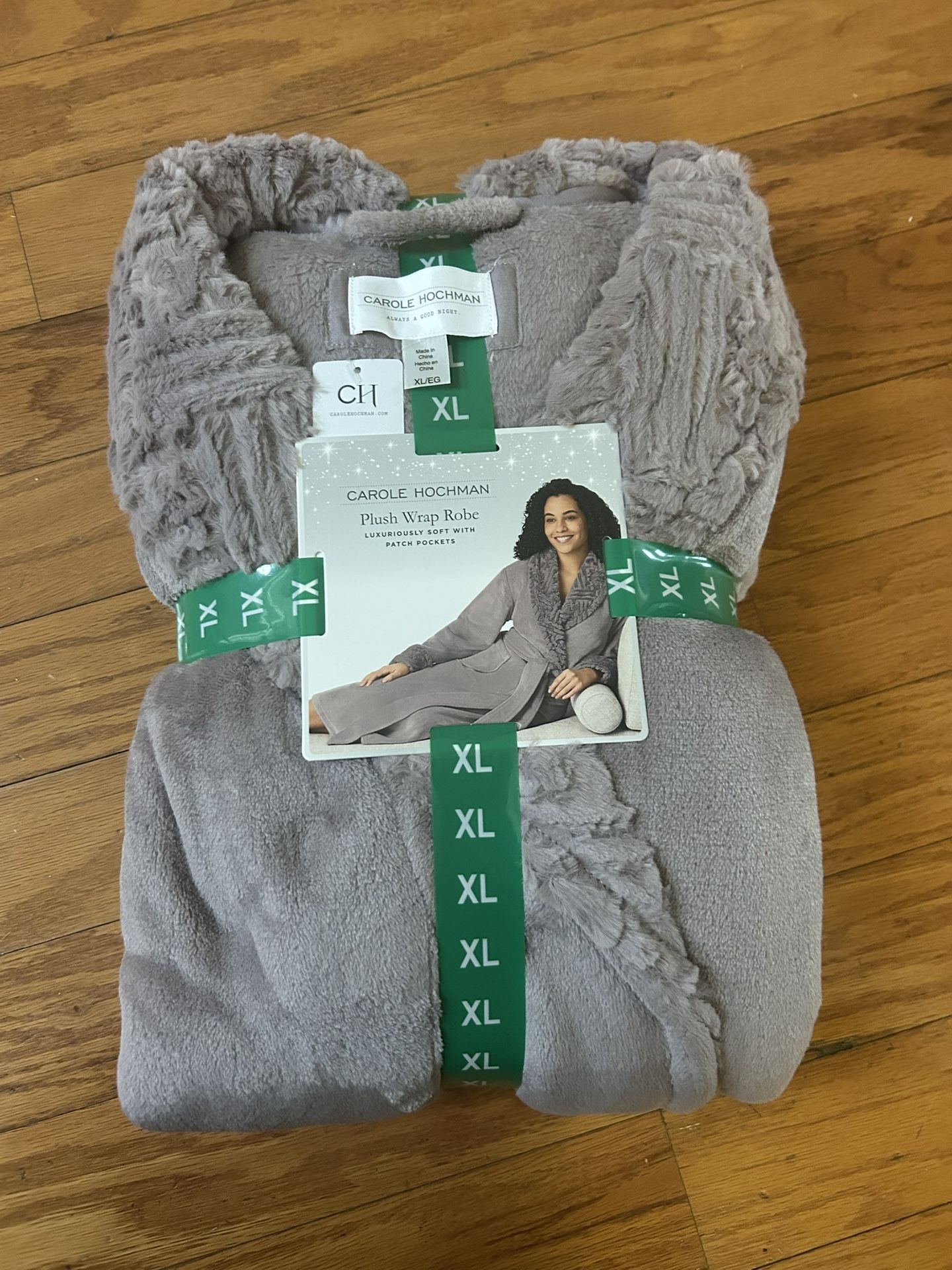 NWT Carole Hochman women plush robe Size XL