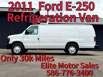 2011 FORD E-250