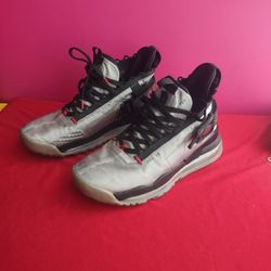 Jordan Proto-max 720 Johnny Kilroy Metallic Silver Size 9