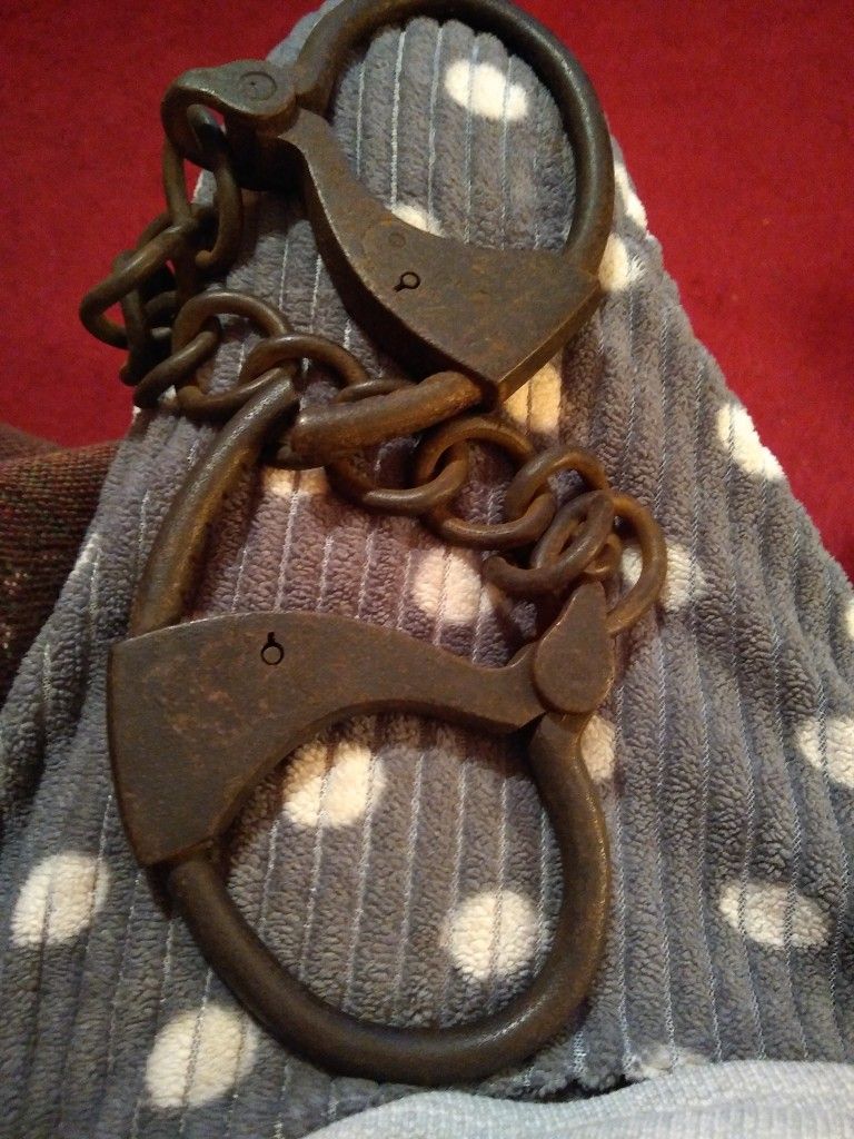 Vintage Handcuffs And Leg Irons for Sale in Clinton Township, MI OfferUp