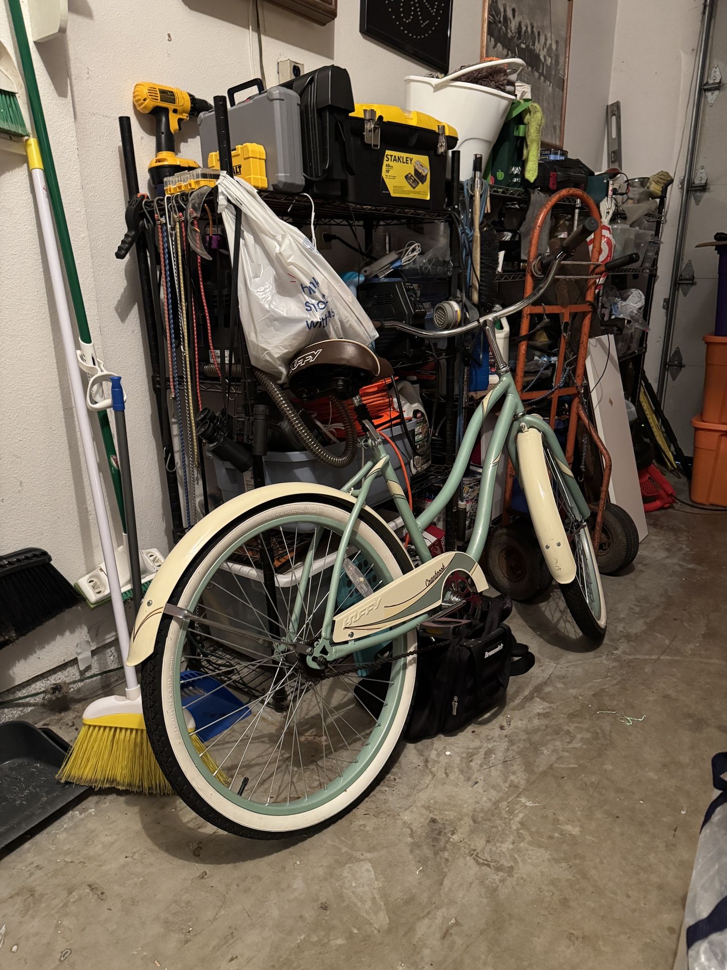 Cruiser Bicycle 