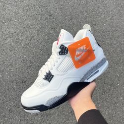 Jordan 4 Retro White Cement Sz 8.5 BRAND NEW!