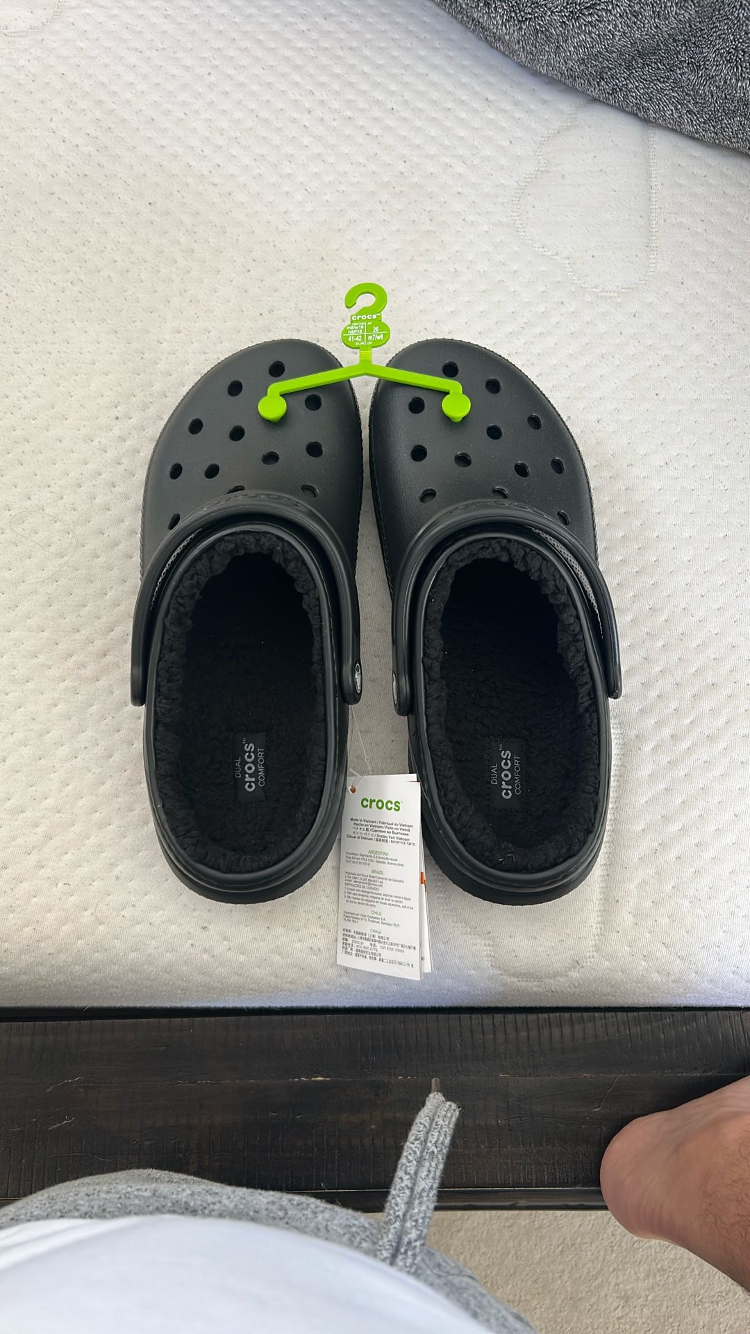 CROCS