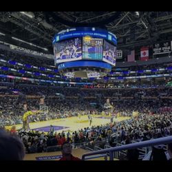 Lakers Vs Houston Tickets  12/25 Christmas Day Section 105 On The Isle 