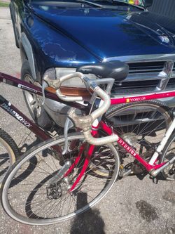 27 inch diamond back bike n centrion vintage bike