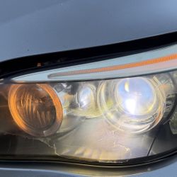 BMW E60 E61 550i 535i 528i DRIVER HEADLIGHT