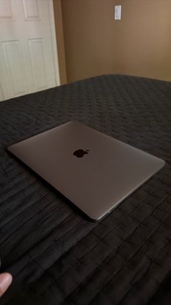 MacBook Pro 13”