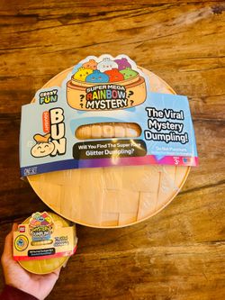 Crazy Fun Super Mega Rainbow Mystery Squishy Bun, Bought online looking to trade! Really want Two Super Cool Cats