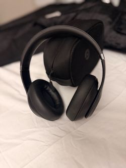 Beats Studio pros