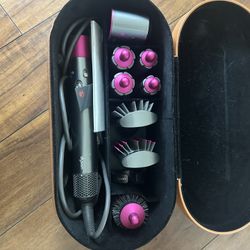 Dyson Airwrap Complete – Like New (Barely Used!)