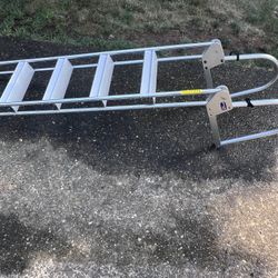Boat/dock ladder