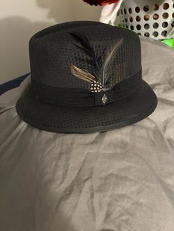 Black brim hat