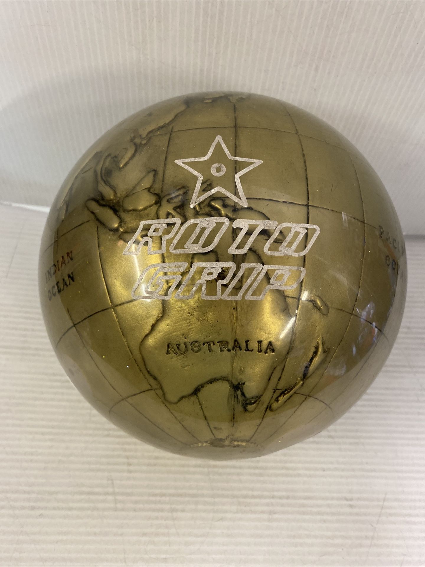 Roto Grip - Golden Globe - Bowling ball - 12 lbs