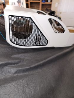 Center Console (Car Audio)