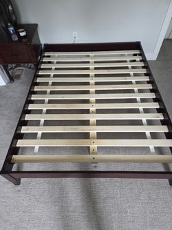 Wood bed frame queen