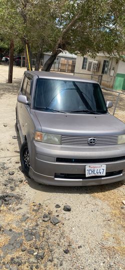 2005 Toyota scion