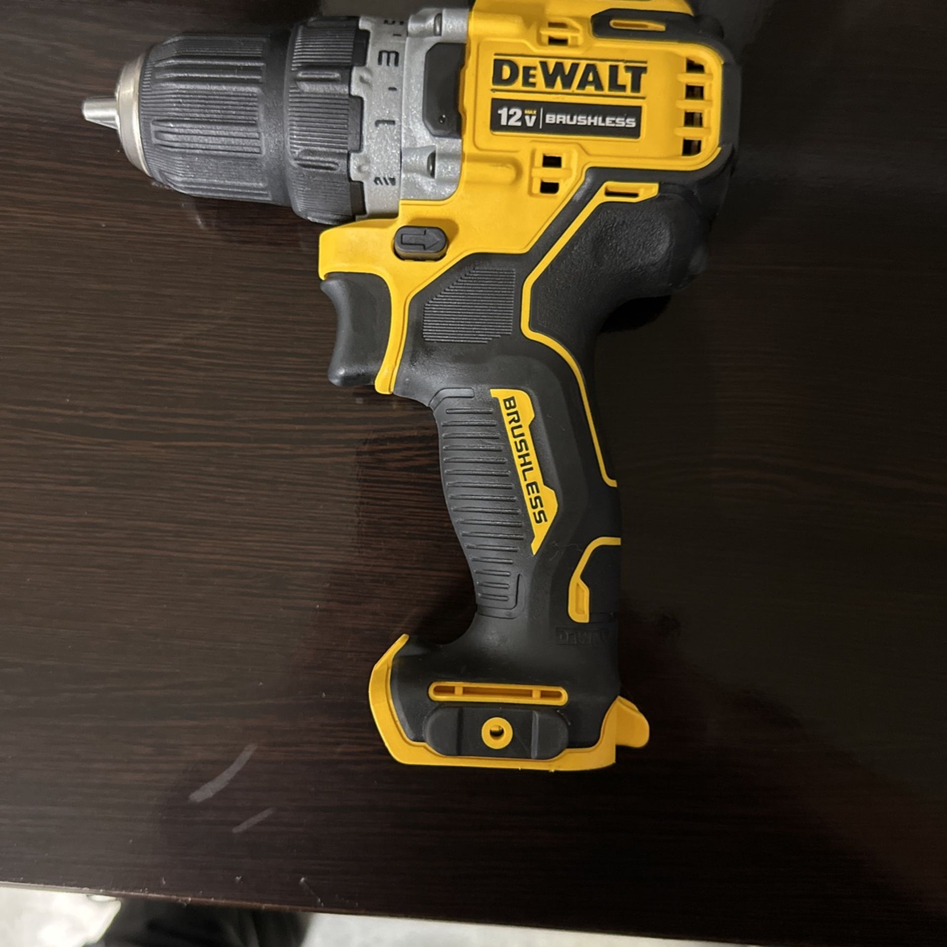 brushless drill Dewalt 12v brushless