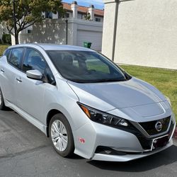 2022 Nissan Leaf