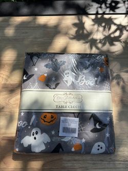 🎃🕸️ Halloween Table Cloth Table Decor🕸️🎃